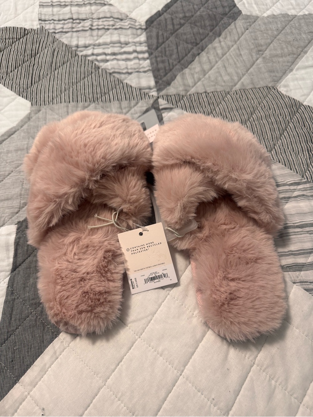 LC Lauren Conrad Blush Pink Plush Faux Fur Slide Slippers